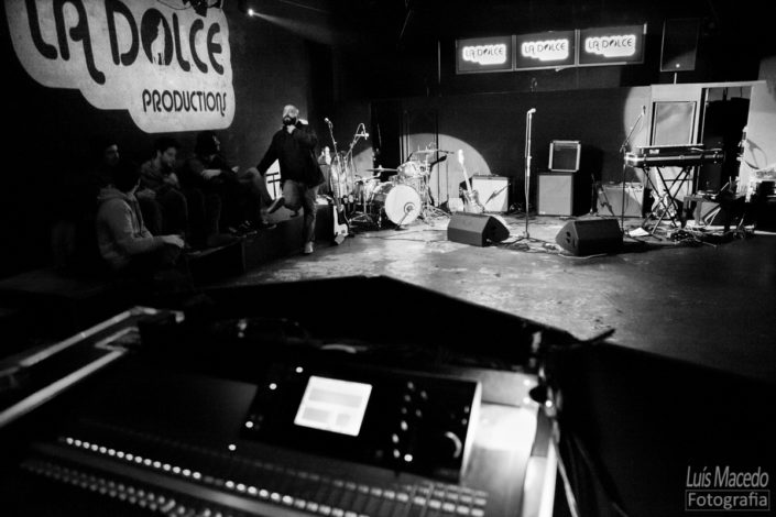 banda concerto dolce faktory festival fotografia indie juba Lisboa Luis Macedo musica Portugal puppe Rock sequin waves