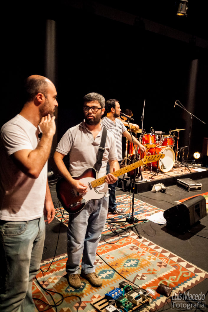 fotografia musica lotacao Lisboa concerto azafama tresporcento banda fotografo