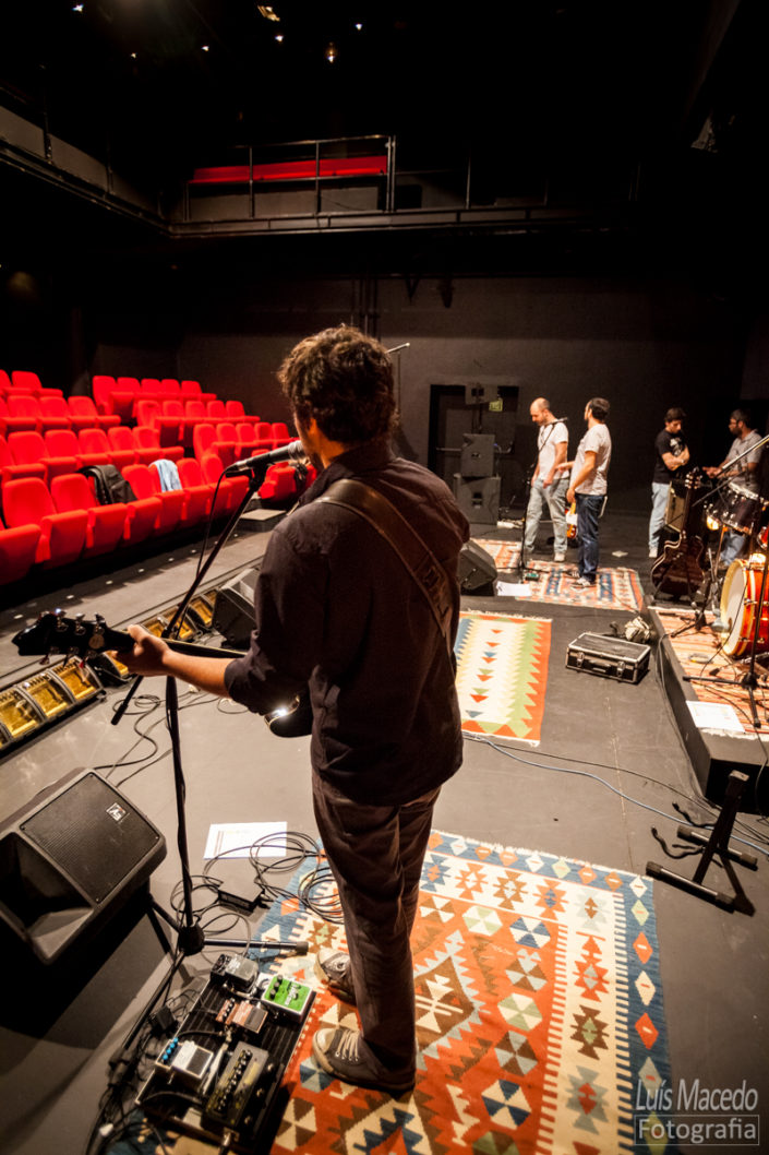 fotografia musica lotacao Lisboa concerto azafama tresporcento banda fotografo