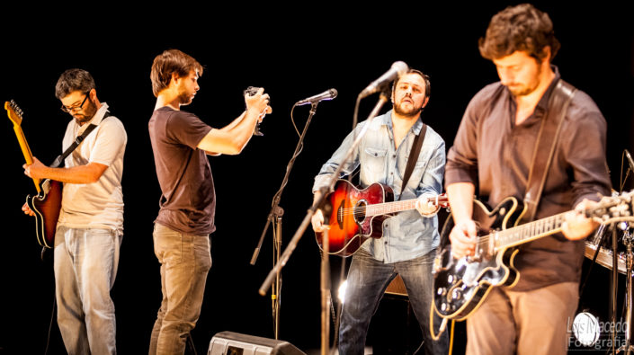 fotografia musica lotacao Lisboa concerto azafama tresporcento banda fotografo
