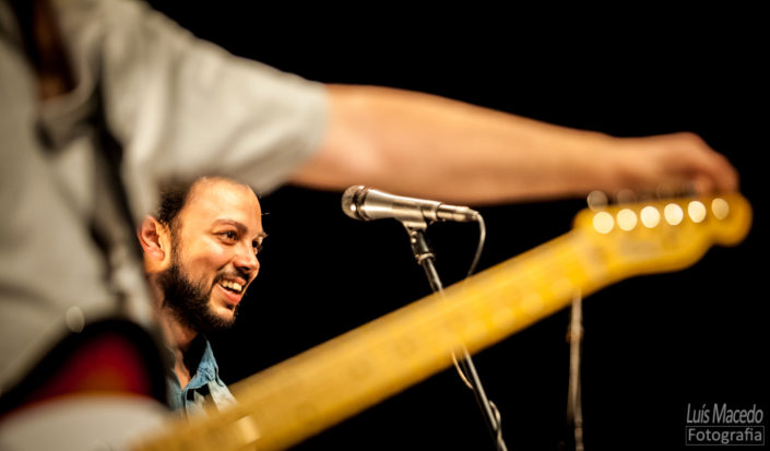 fotografia musica lotacao Lisboa concerto azafama tresporcento banda fotografo