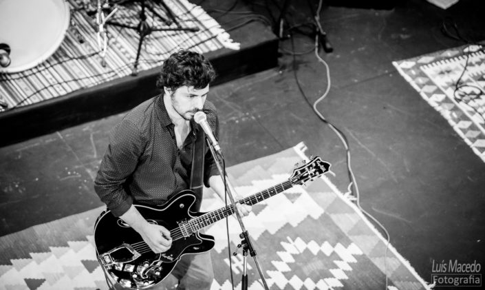 fotografia musica lotacao Lisboa concerto azafama tresporcento banda fotografo