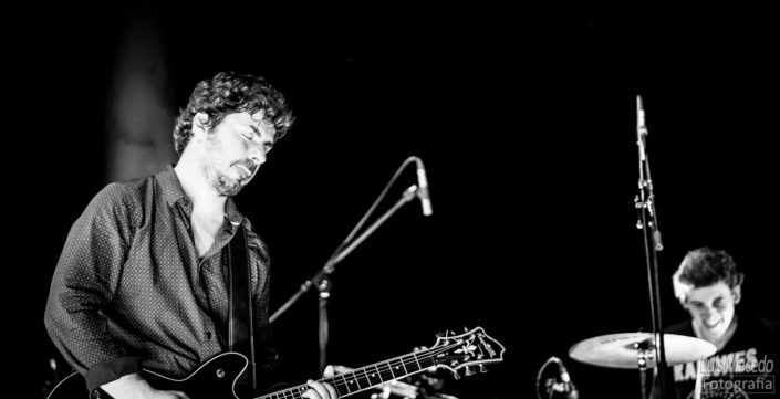 fotografia musica lotacao Lisboa concerto azafama tresporcento banda fotografo