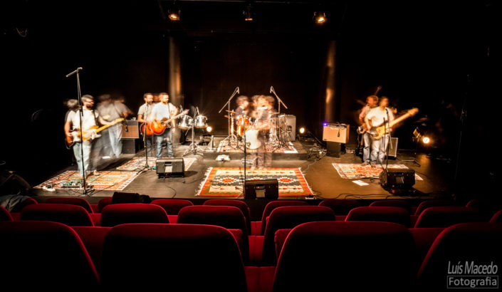 fotografia musica lotacao Lisboa concerto azafama tresporcento banda fotografo