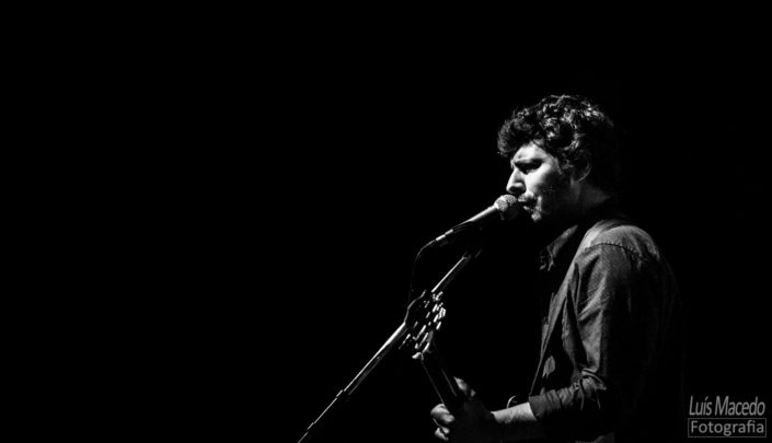 reportagem fotografia lotacao 136 tresporcento lisboa teatro azafama banda concerto musica
