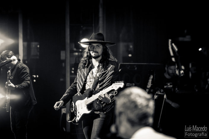 Tatanka Black Mamba Concerto Sintra Musica Funk Dirty Little Brother