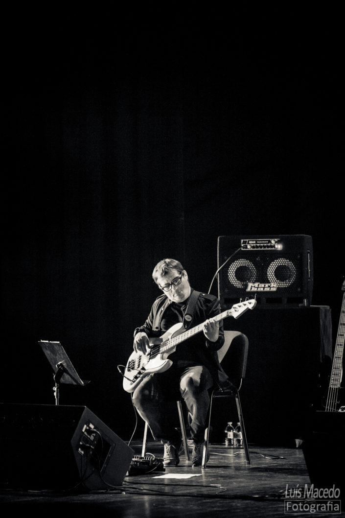 ciro cruz Black Mamba Concerto Sintra Musica Funk Dirty Little Brother