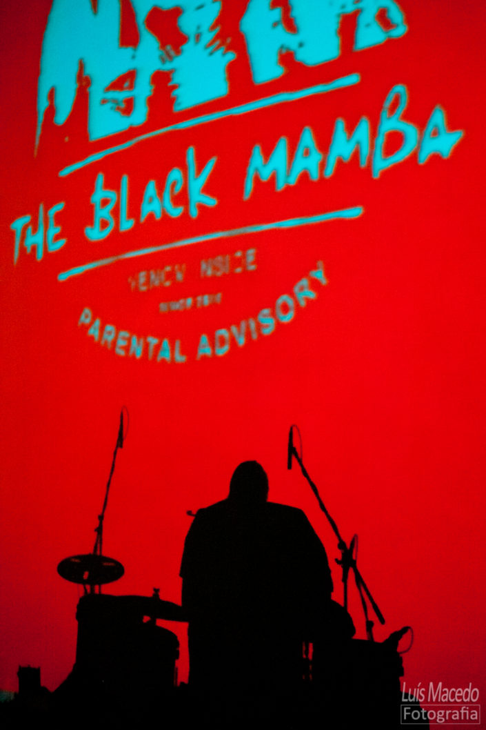 Black Mamba Olga Cadaval Dirty Little Brother Concerto Reportagem fotografia musica
