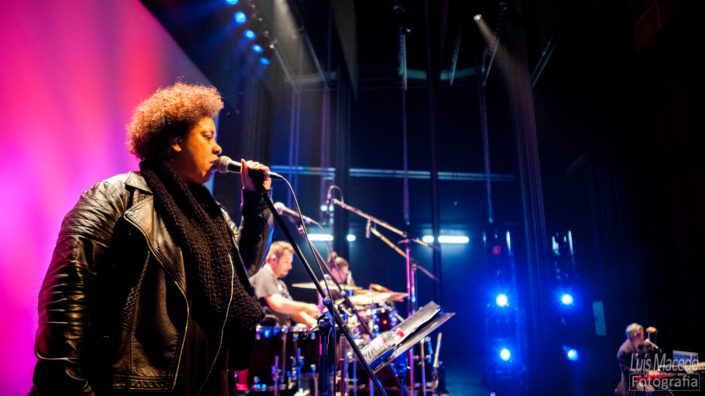 vocals Black Mamba Olga Cadaval Dirty Little Brother Concerto Reportagem fotografia musica