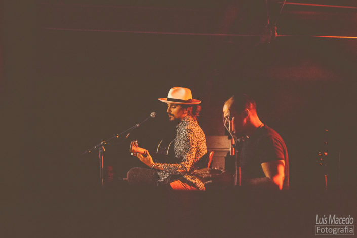 tatanka acustico solo time out concerto fotografia