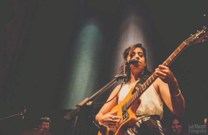 joana barra musica fotografia concerto mergulho loba reportagem