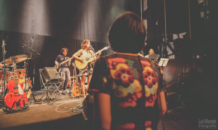 joana barra musica fotografia concerto mergulho loba reportagem