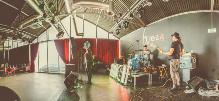 reportagem access backstage bastidor soundcheck mimicat bleza musica fotografia