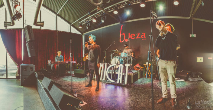 reportagem access backstage bastidor soundcheck mimicat bleza musica fotografia