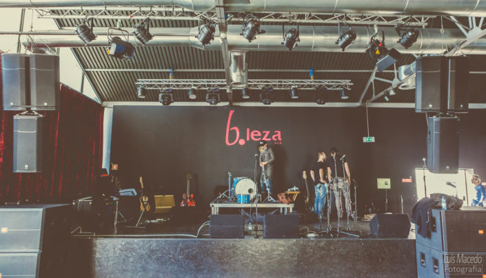 reportagem access backstage bastidor soundcheck mimicat bleza musica fotografia