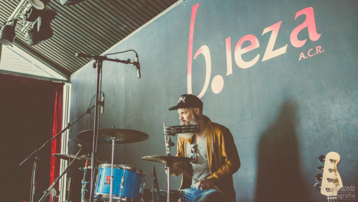 reportagem access backstage bastidor soundcheck mimicat bleza musica fotografia