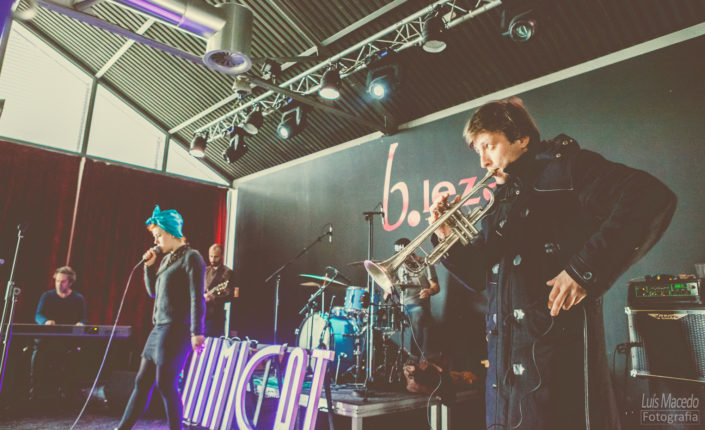 reportagem access backstage bastidor soundcheck mimicat bleza musica fotografia
