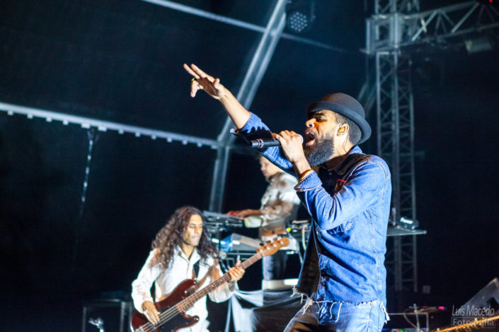 festival groove cascais 2017 musica reportagem concerto electronica thievery corporation