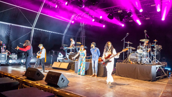 festival groove cascais 2017 musica reportagem concerto electronica thievery corporation