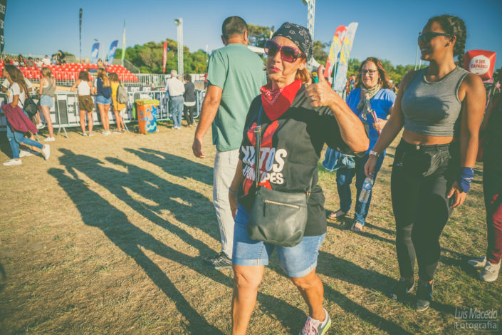 festival sol caparica musica portuguesa fotografia verao ambiente publico fan