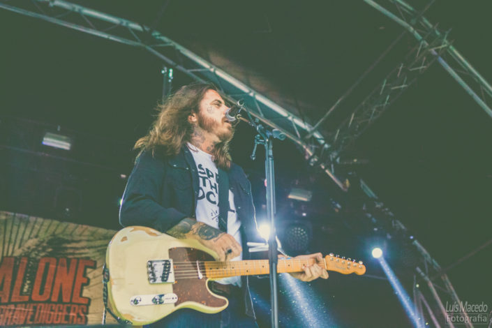 sam alone gravediggers sol caparica festival musica fotografia rock concerto