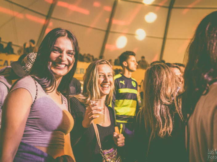 primavera surf fest 2017 caparica festival musica ambiente publico concerto