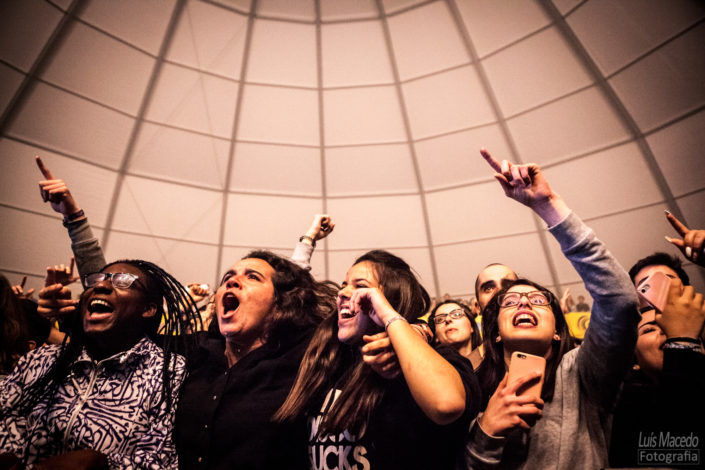 primavera surf fest 2017 caparica festival musica ambiente publico concerto