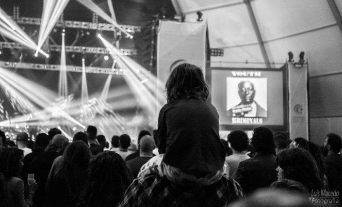 primavera surf fest 2017 caparica festival musica ambiente publico concerto