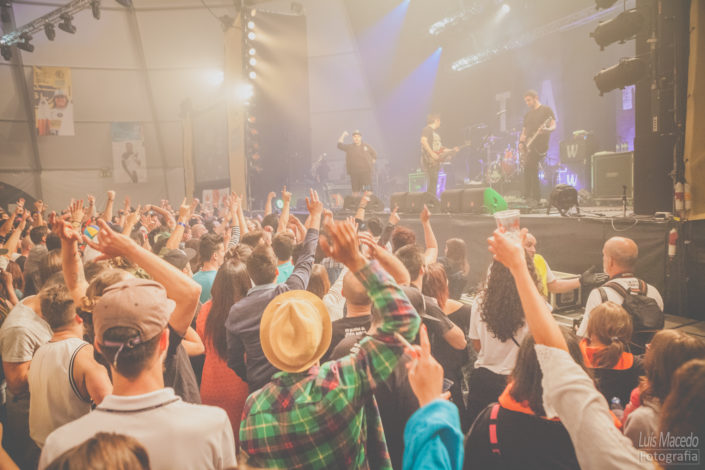 primavera surf fest 2017 caparica festival musica ambiente publico concerto